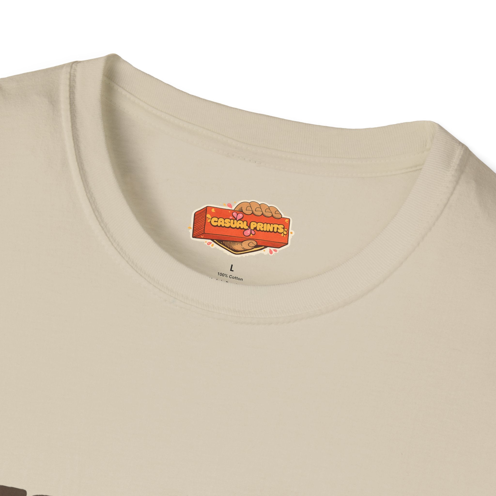 Retro Shores Vacation Club T-Shirt — Vintage Retro Graphic